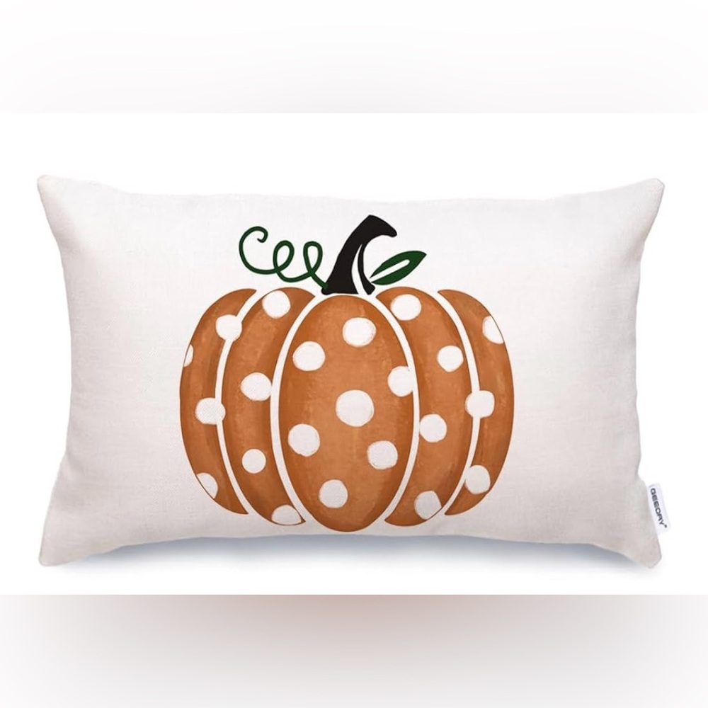 GEEORY Polka Dot Pumpkin Pillow Case, NWT.